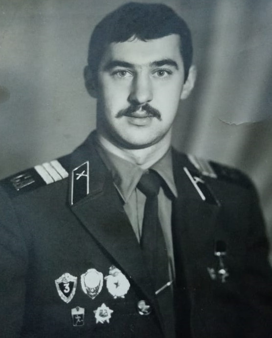 Yurij Vizgalnikov V Armii
