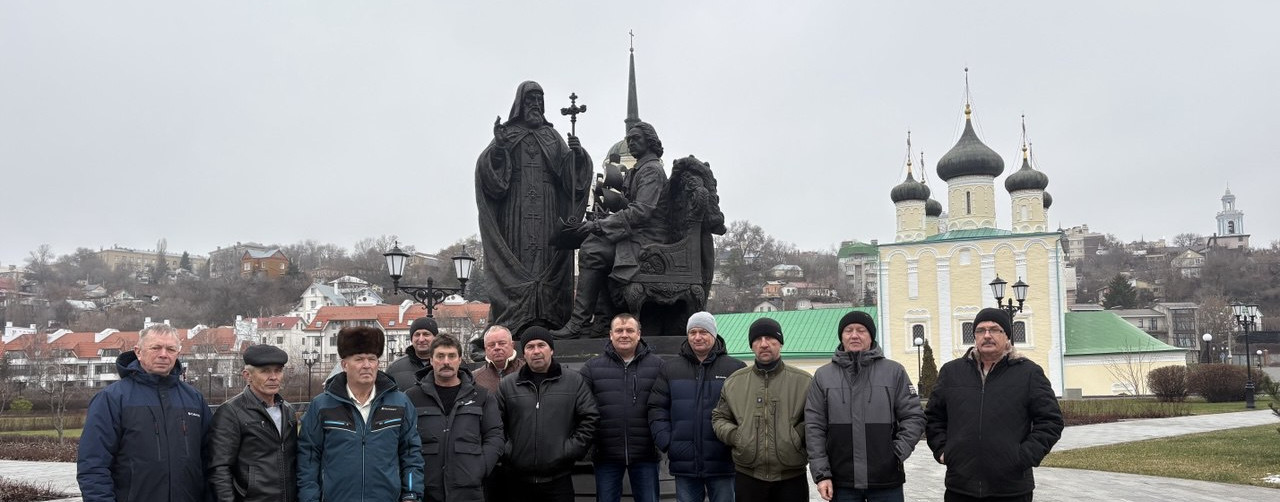 Photo 5359509760073470472 Y