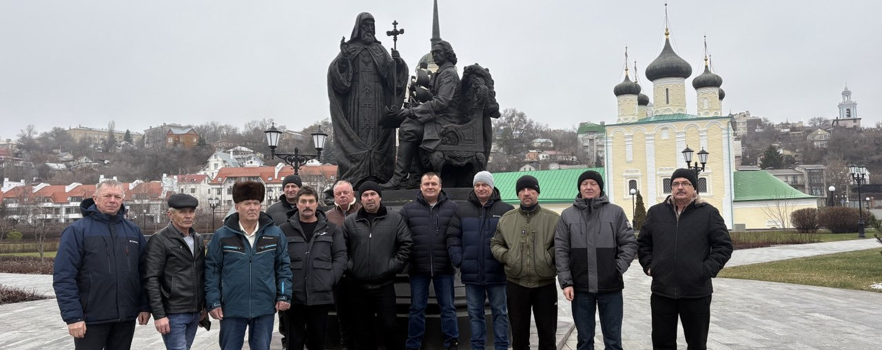 Photo 5359509760073470472 Y