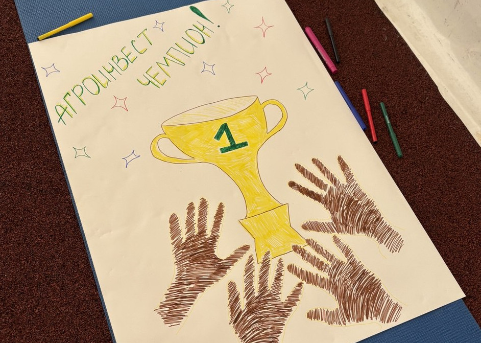 Photo 5359509760073470678 Y