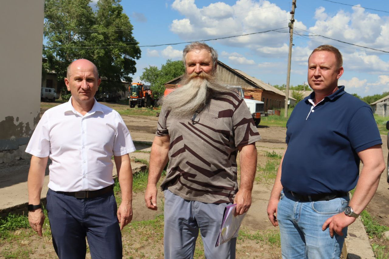 S Blizhajshimi Kollegami