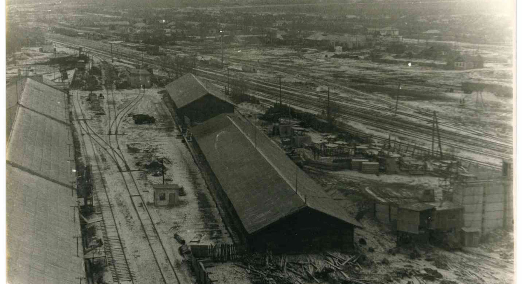 Sklady Elevatora Vid Sverxu 